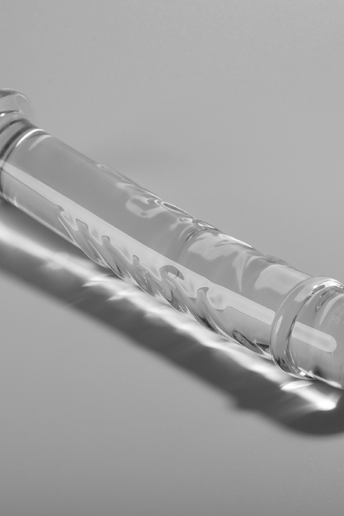 NEBULA SERIES BY IBIZA – MODELO 16 DILDO CRISTAL TRANSPARENTE 18.5 CM -O- 3 CM