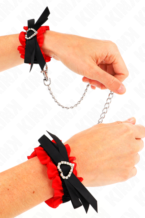 KINK – MUÑEQUERAS ELÁSTICAS DE ENCAJE CON DETALLE CORAZÓN ROJO AJUSTABLE 22-35 CM