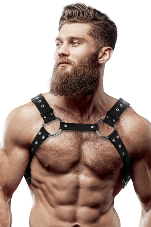 FETISH SUBMISSIVE ATTITUDE – ARNÉS ECOPIEL PECHO CON TACHUELAS HOMBRE
